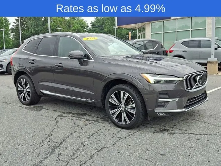 2022 Volvo XC60 B5 Inscription photo 1