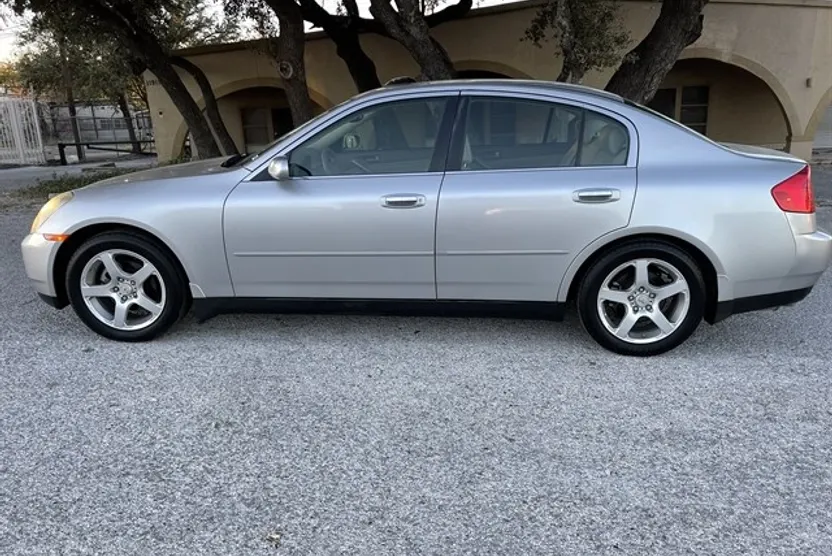 2004 Infiniti G35 photo 1