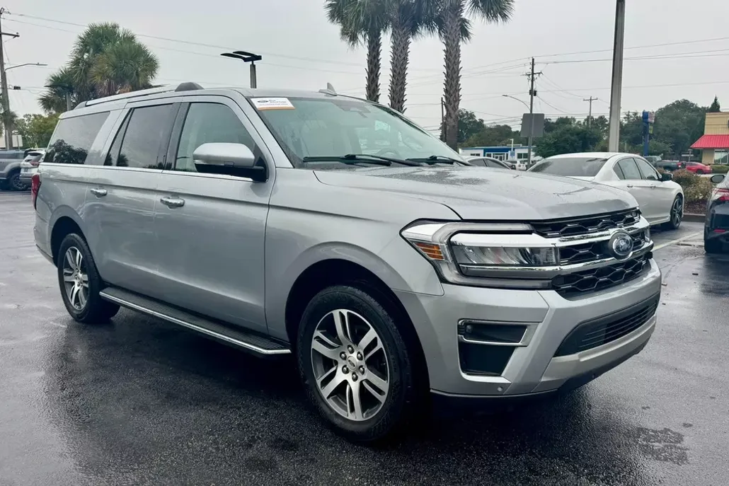 2023 Ford Expedition MAX Limited photo 1
