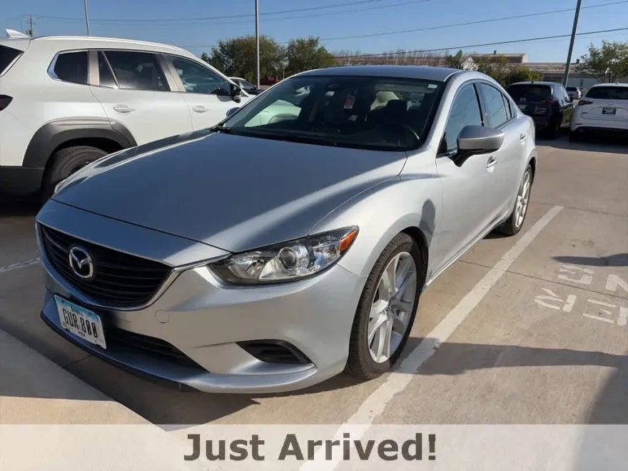 2017 Mazda Mazda6 Touring photo 1