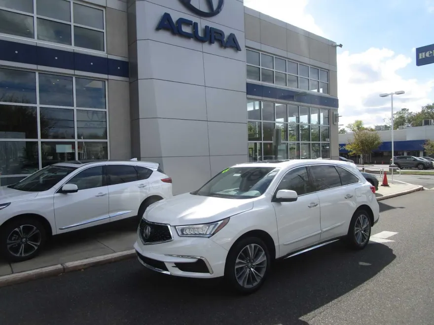 2017 Acura MDX SH-AWD Technology photo 1
