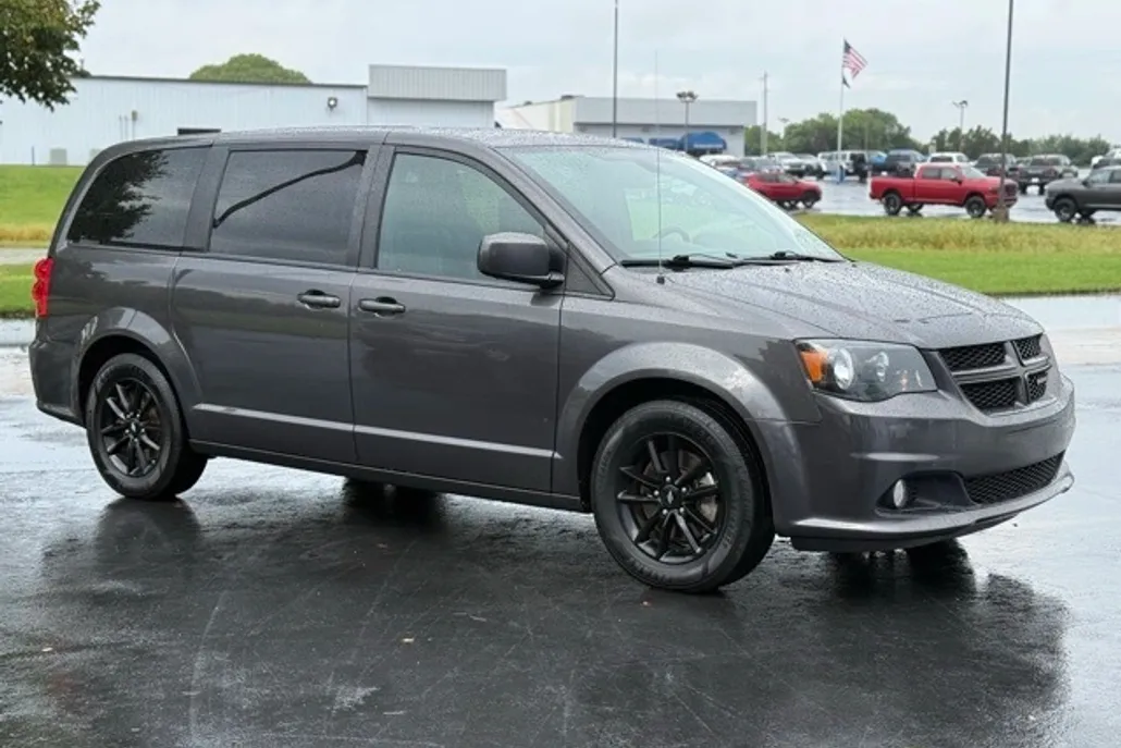 2019 Dodge Grand Caravan GT photo 1