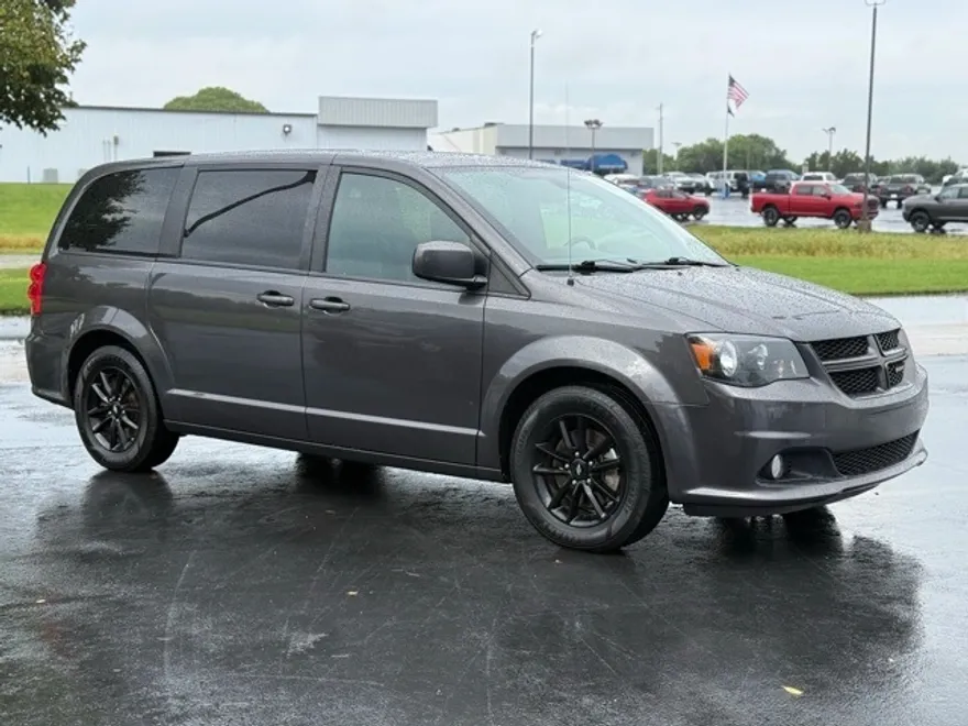 2019 Dodge Grand Caravan GT photo 1