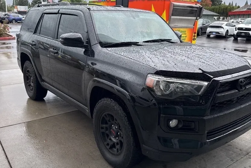 2019 Toyota 4Runner Limited photo 1