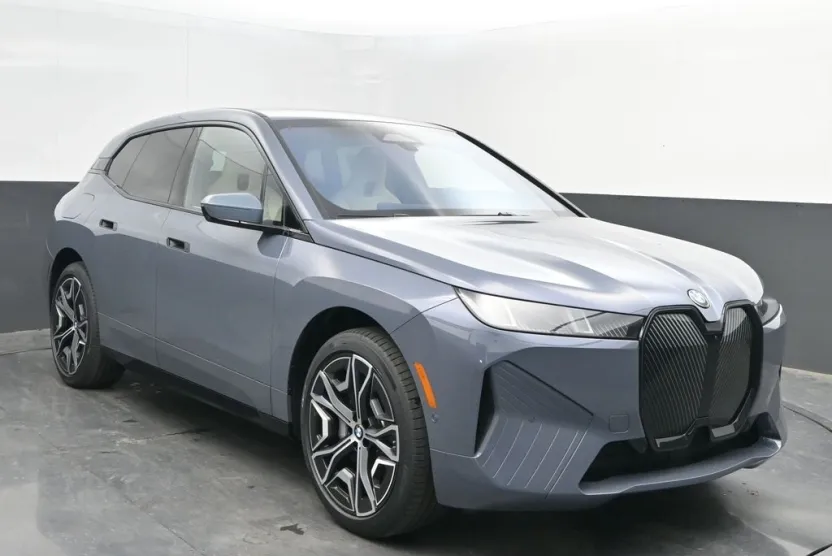 2026 Bmw iX photo 1