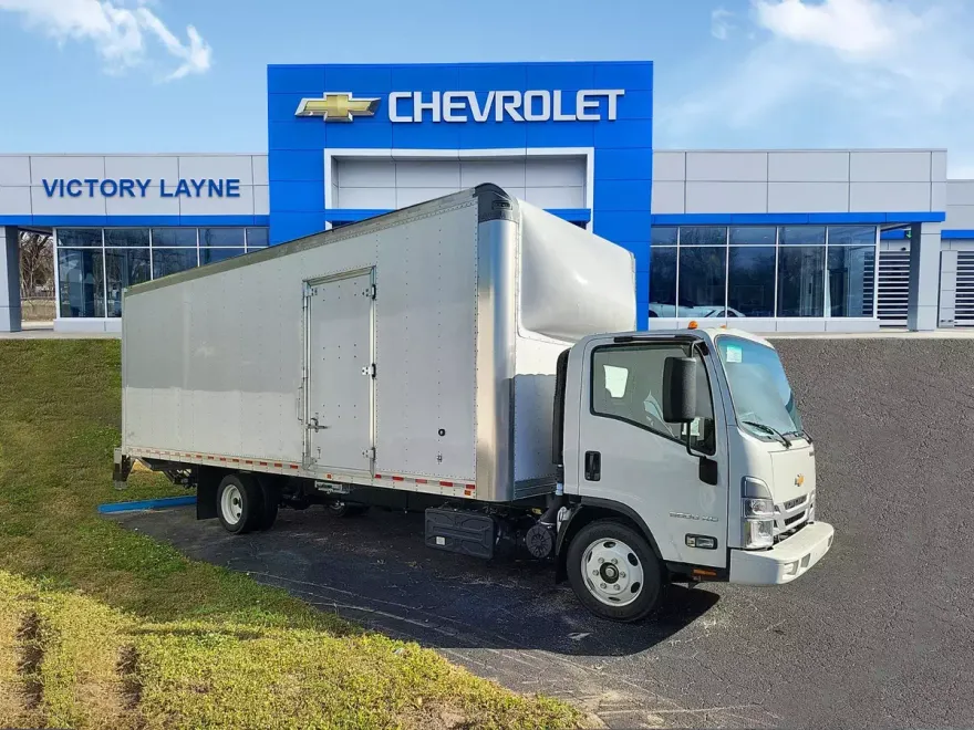 2023 Chevrolet Silverado photo 1
