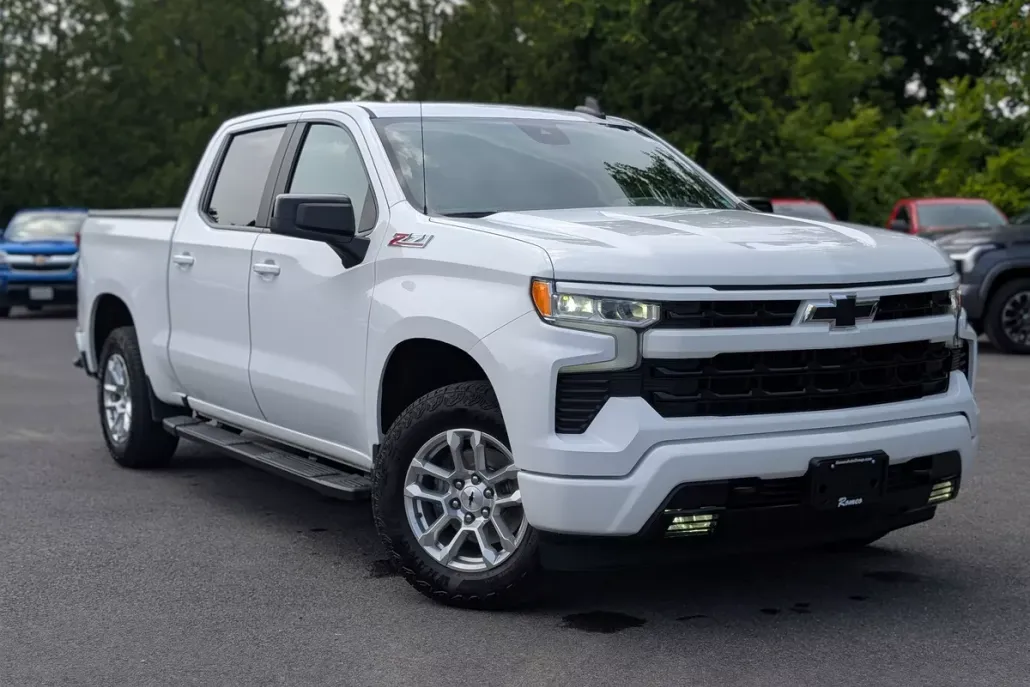 2022 Chevrolet Silverado 1500 RST photo 1