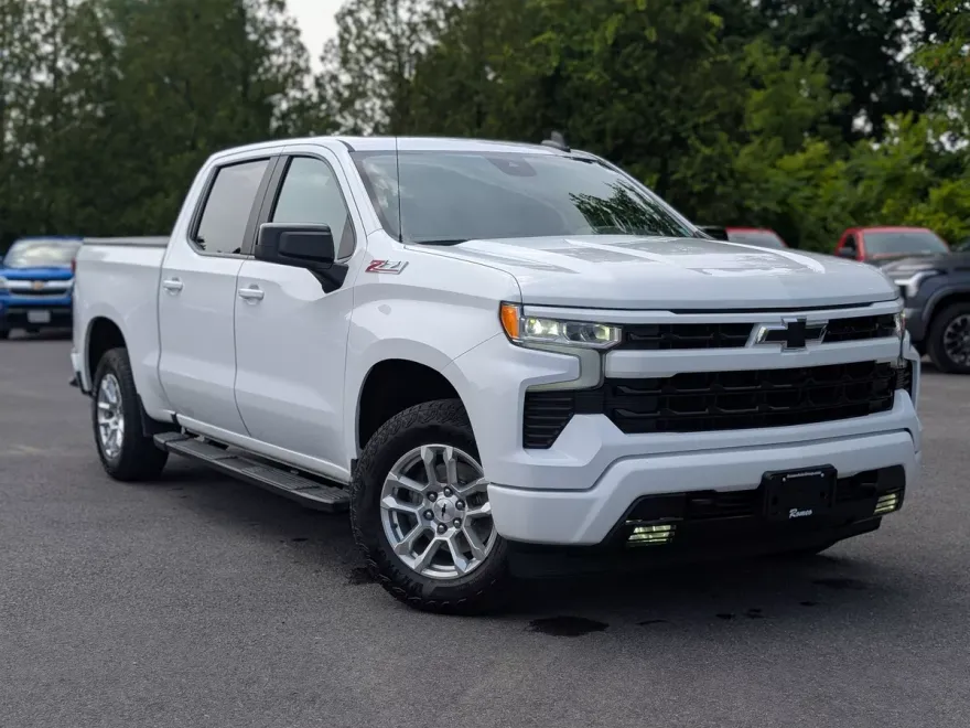 2022 Chevrolet Silverado 1500 RST photo 1