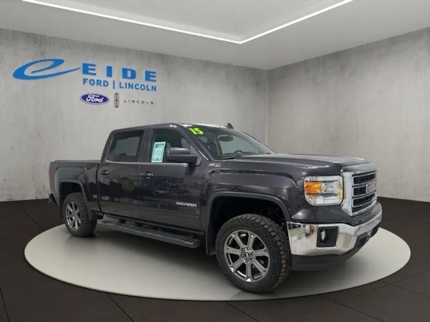 2015 Gmc Sierra 1500 SLE photo 1