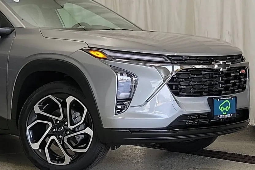 2025 Chevrolet Trax photo 1