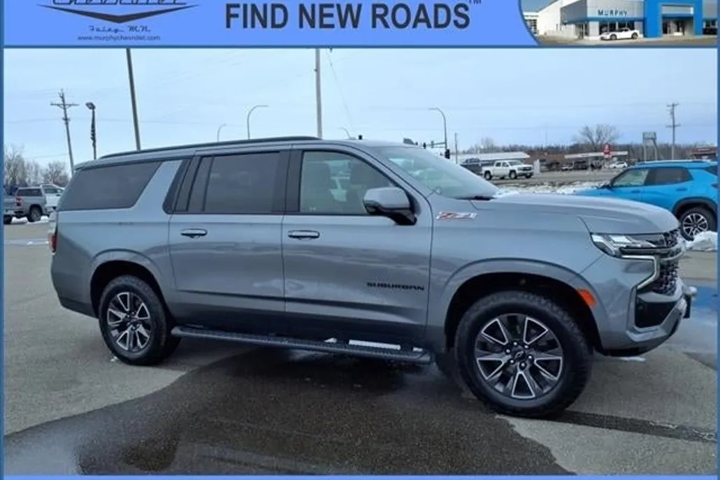 2021 Chevrolet Suburban Z71 photo 1