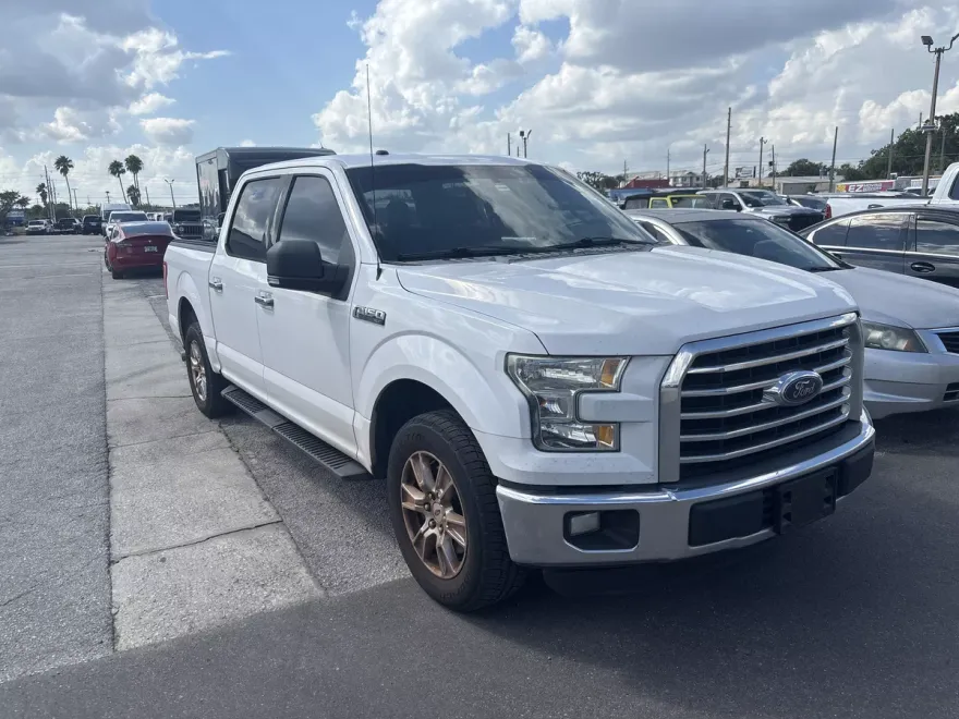 2016 Ford F-150 XLT photo 1