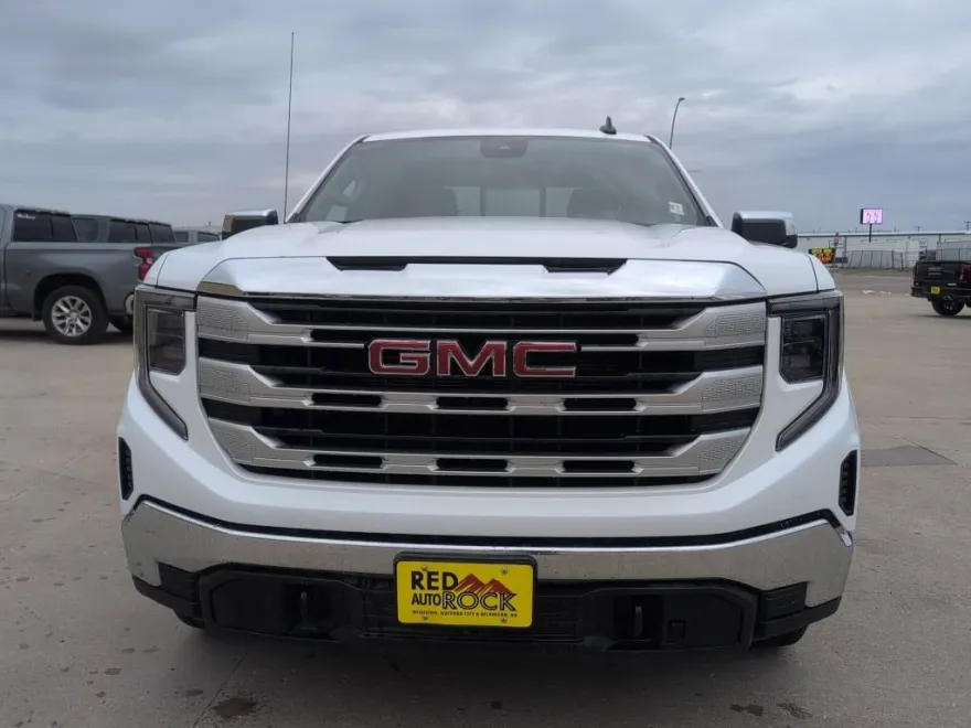 2025 Gmc Sierra 1500 SLE photo 1