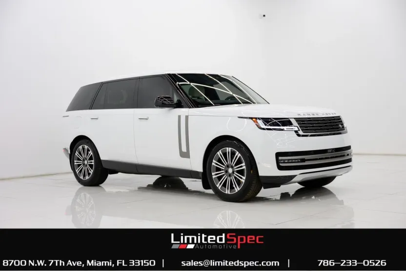 2025 Land Rover Range Rover SE photo 1