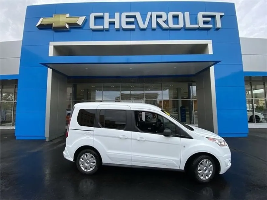 2016 Ford Transit XLT photo 1