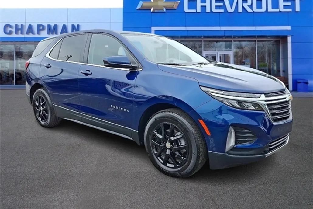 2023 Chevrolet Equinox LT photo 1