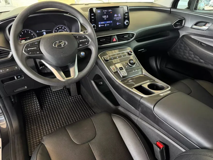 2022 Hyundai Santa Fe SEL photo 1