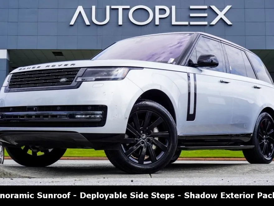 2023 Land Rover Range Rover SE photo 1