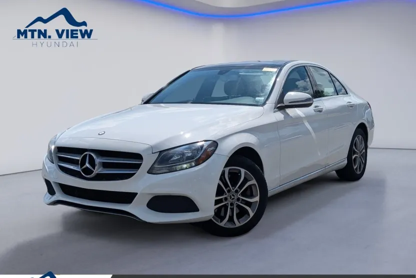 2017 Mercedes Benz C 300 photo 1