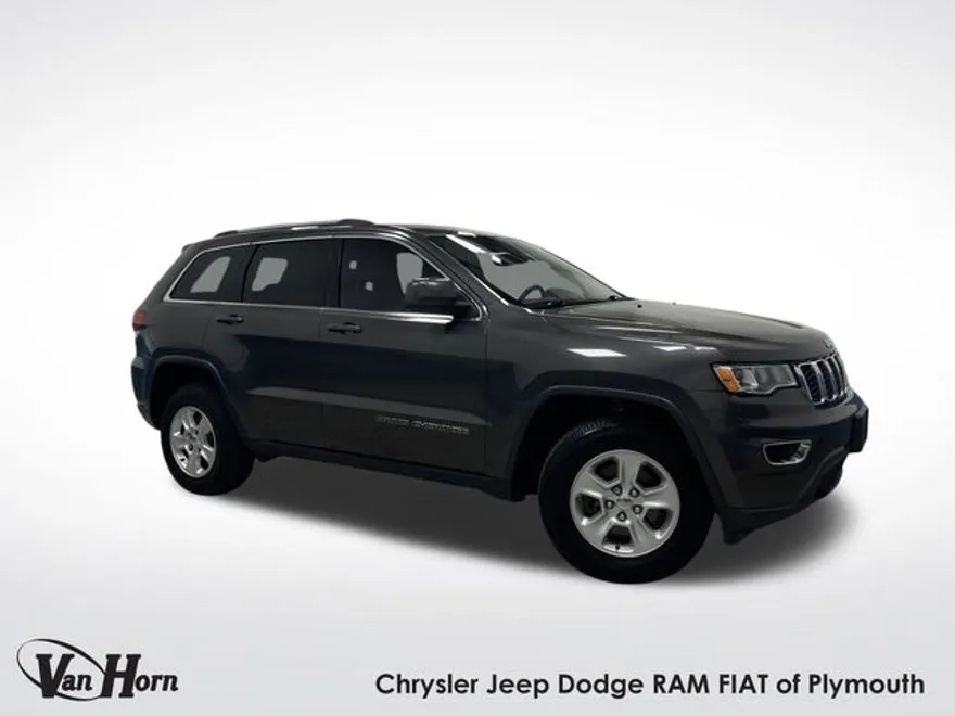 2017 Jeep Grand Cherokee Laredo photo 1