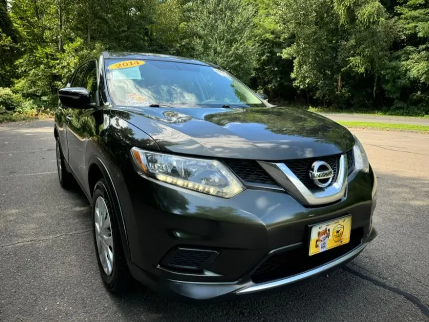 2014 Nissan Rogue SL photo 1