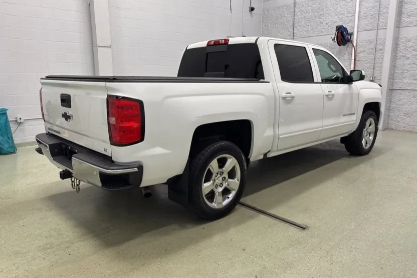2016 Chevrolet Silverado 1500 LT photo 1