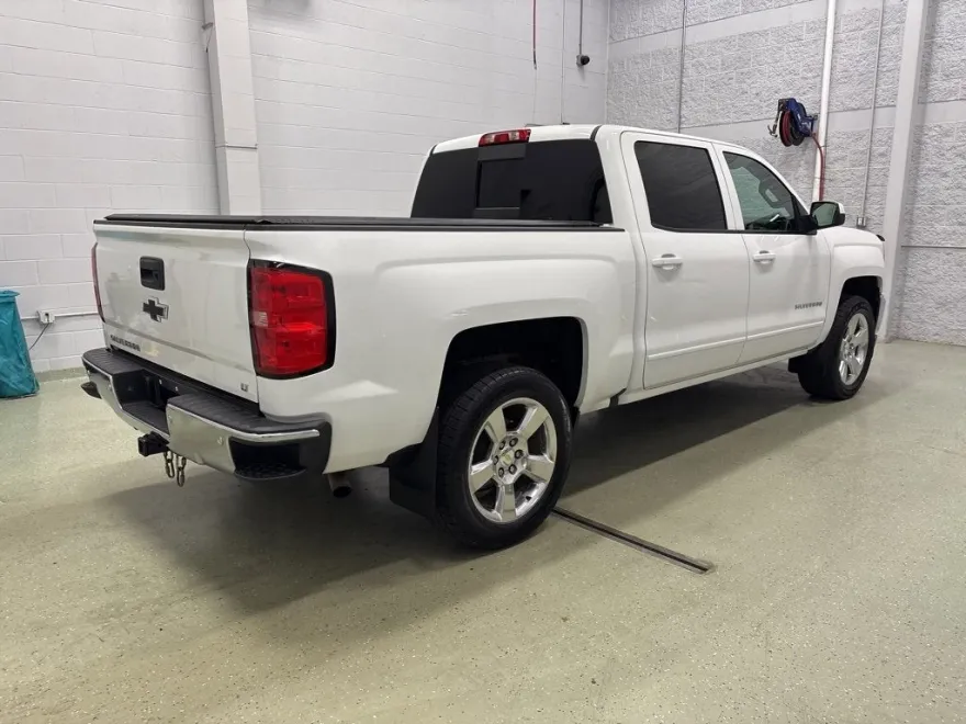 2016 Chevrolet Silverado 1500 LT photo 1