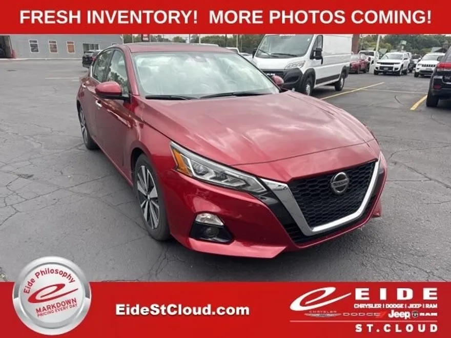 2022 Nissan Altima 2.5 SL photo 1