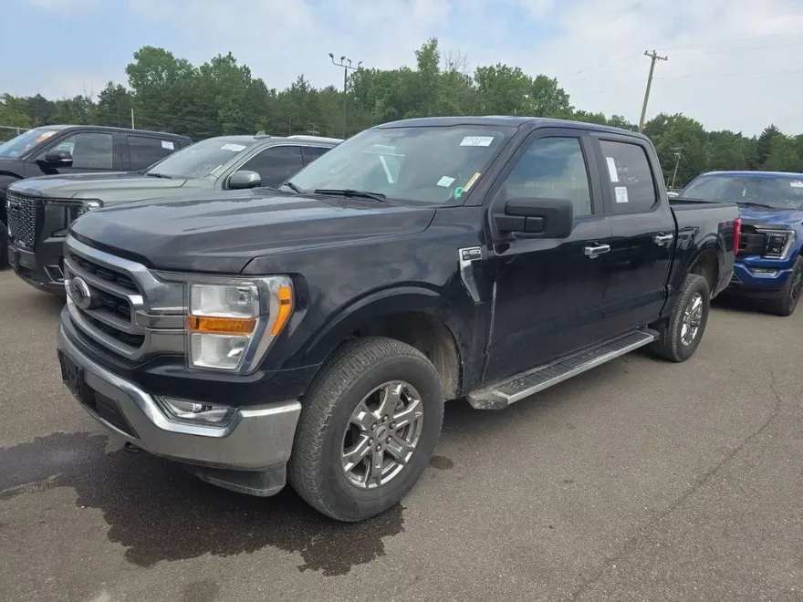 2023 Ford F-150 XLT photo 1