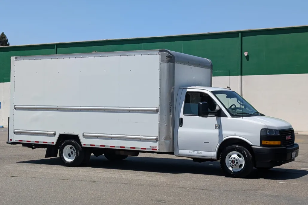 2021 Gmc Savana 3500 Cutaway photo 1