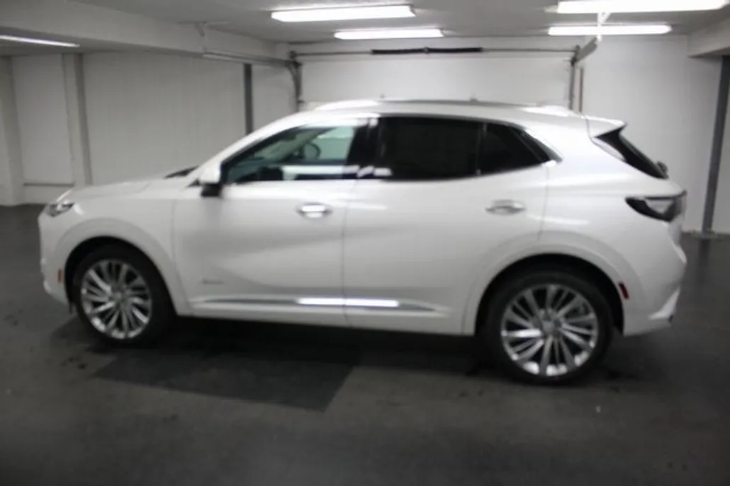 2025 Toyota RAV4 LE photo 1
