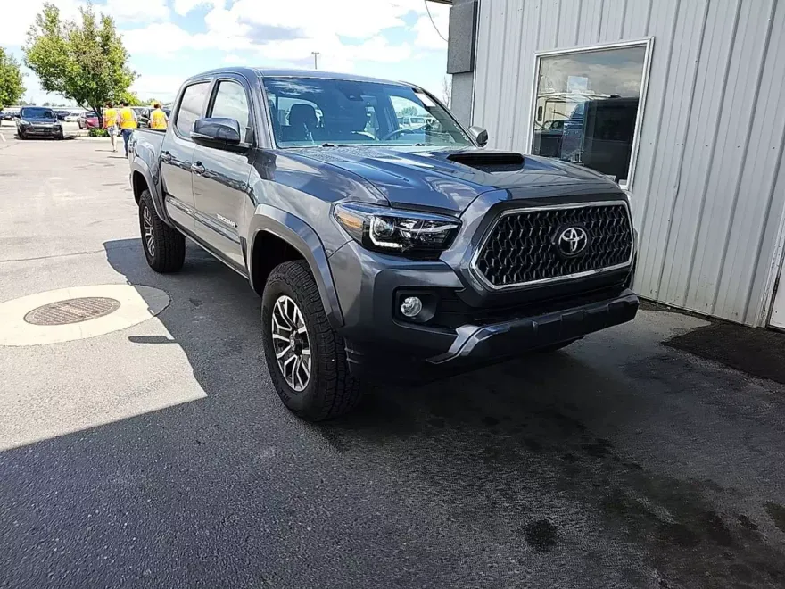 2021 Toyota Tacoma TRD Pro V6 photo 1