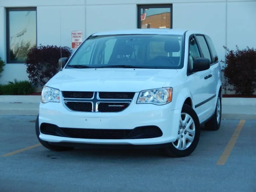 2016 Dodge Grand Caravan SE photo 1