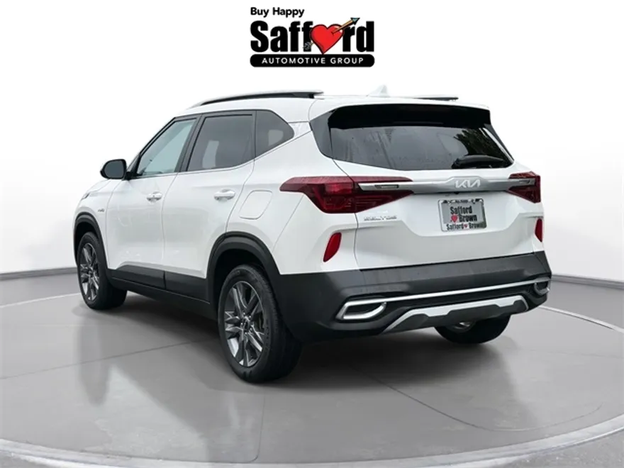 2023 Kia Seltos S photo 1