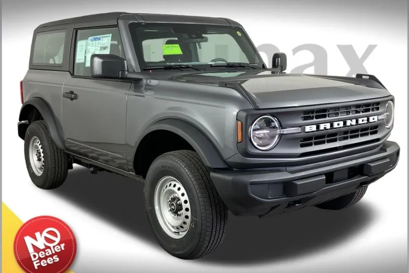 2025 Ford Bronco Base photo 1
