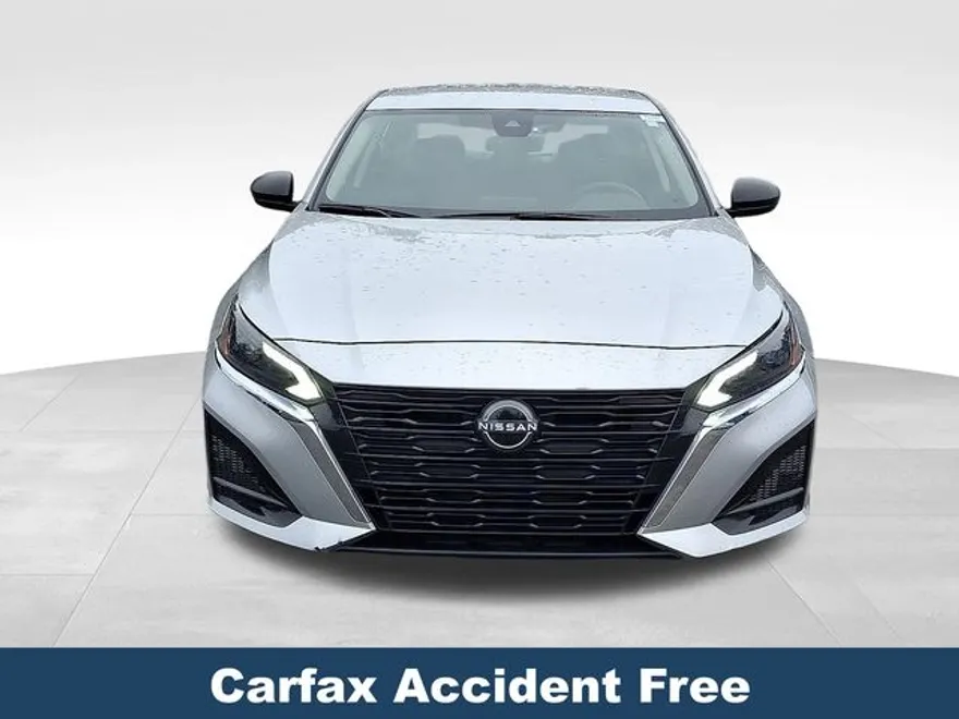 2024 Nissan Altima 2.5 SV photo 1