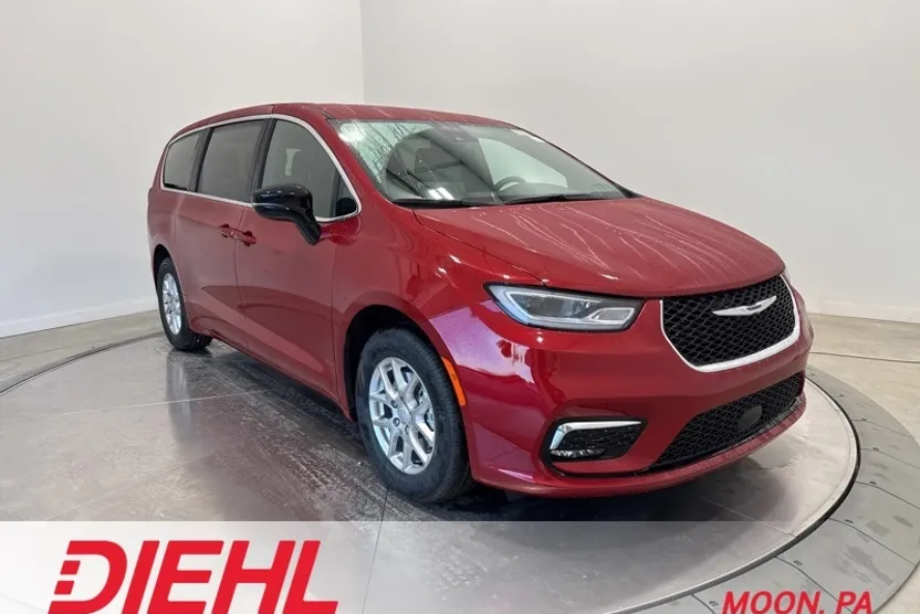 2026 Chrysler Pacifica photo 1