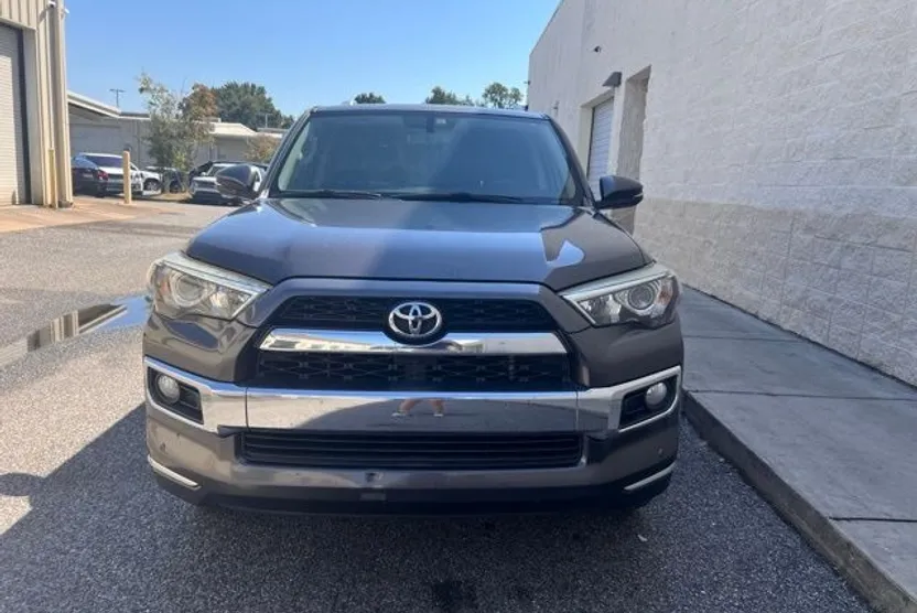 2015 Toyota 4Runner Limited photo 1