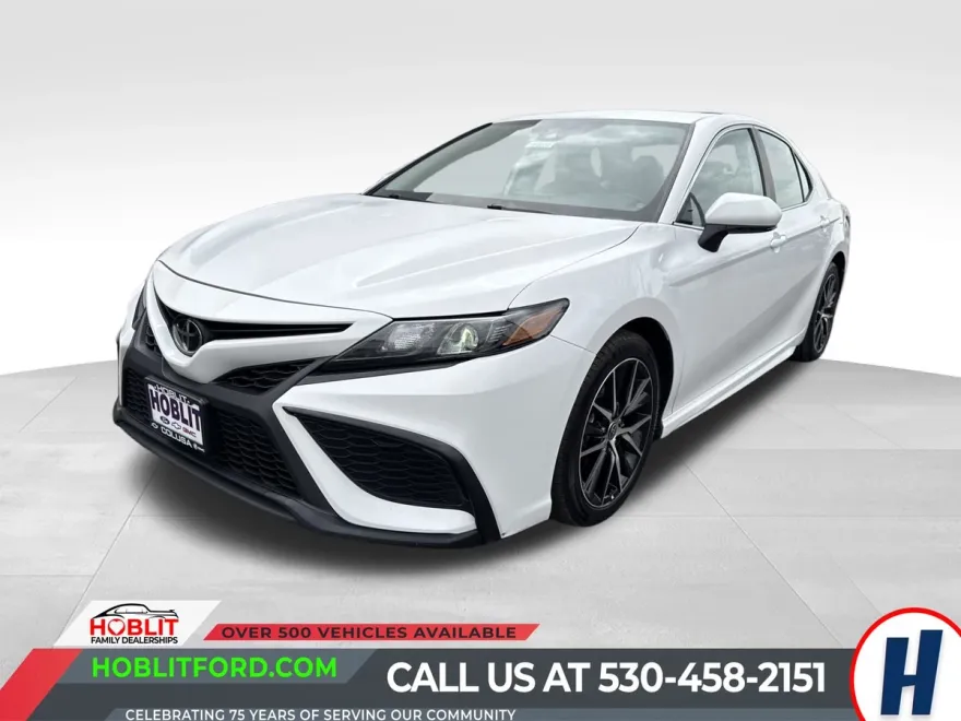 2023 Toyota Camry SE photo 1
