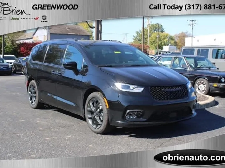 2025 Chrysler Pacifica Limited photo 1