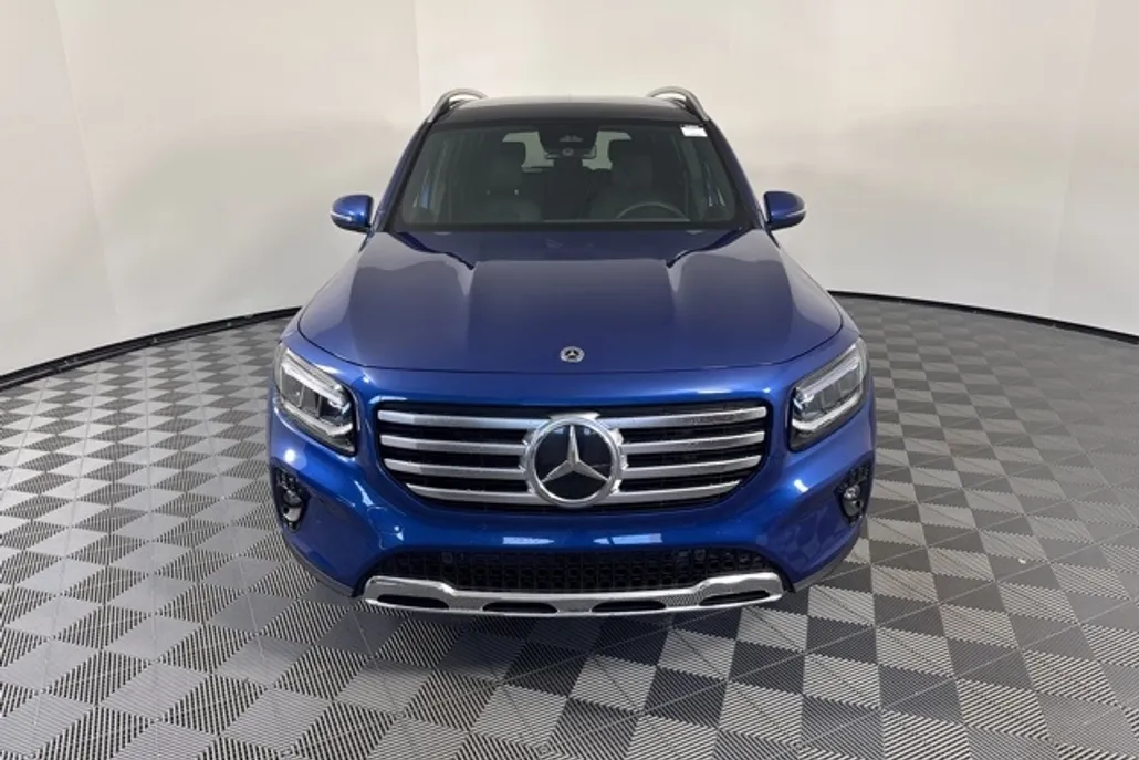 2024 Mercedes Benz GLB 250 photo 1