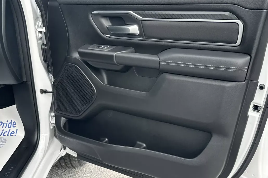 2025 Ram 1500 Big Horn photo 1