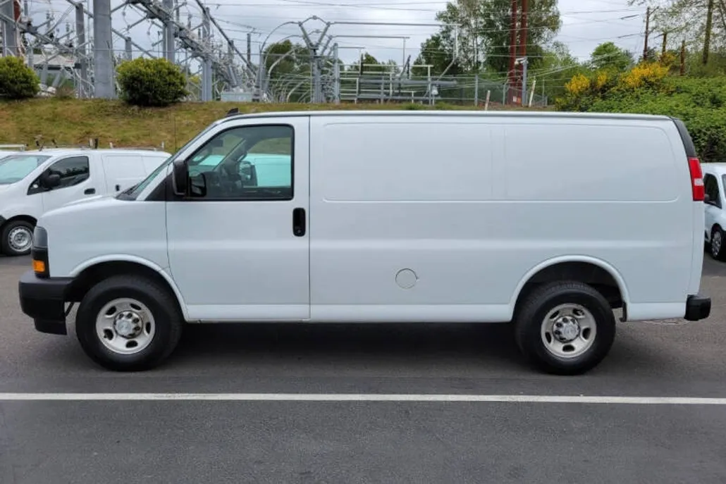 2019 Chevrolet Express 2500 Cargo Van photo 1