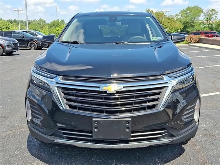 2023 Chevrolet Equinox LT photo 1