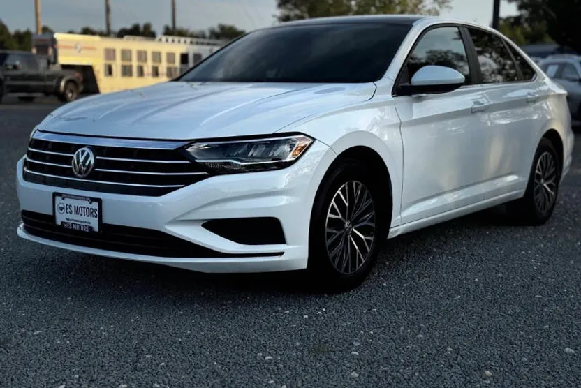 2019 Volkswagen Jetta SE photo 1