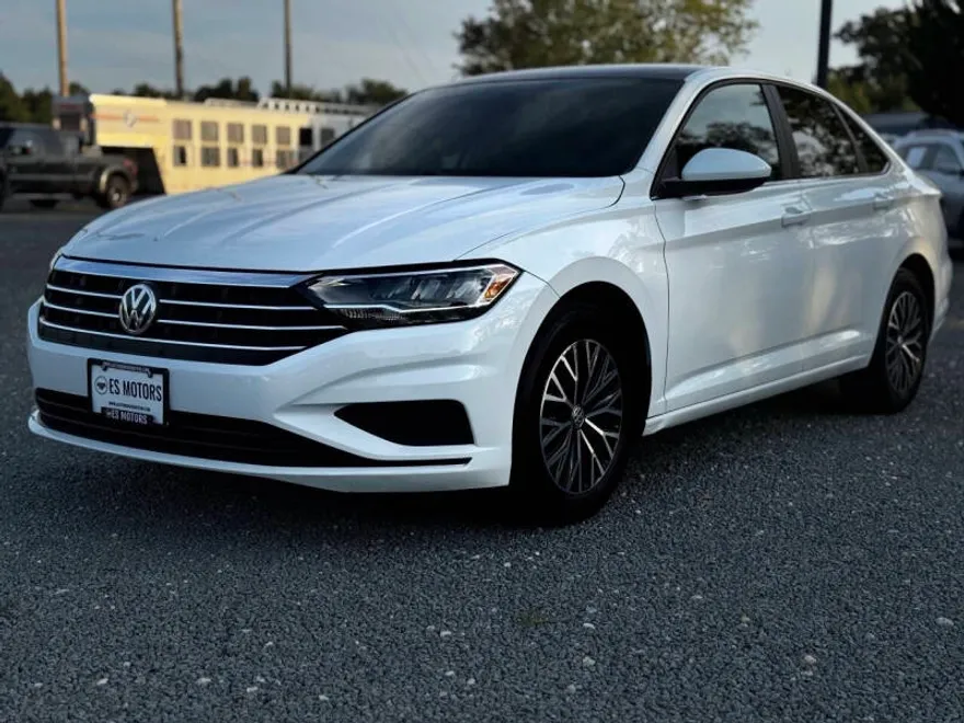 2019 Volkswagen Jetta SE photo 1