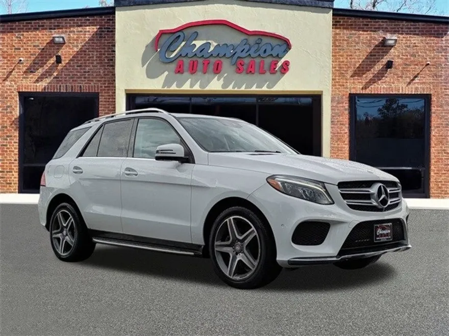 2016 Mercedes Benz GLE 400 4MATIC photo 1