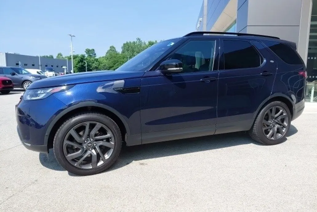 2019 Land Rover Discovery HSE photo 1