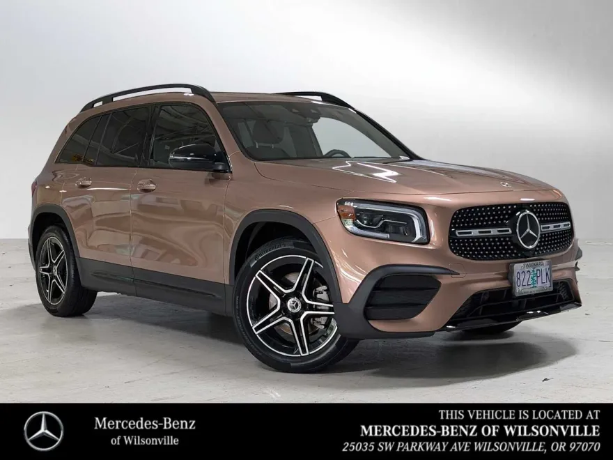2023 Mercedes Benz GLB 250 4MATIC photo 1