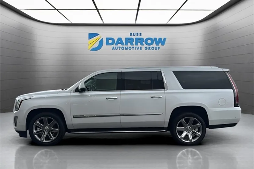 2018 Cadillac Escalade ESV Luxury photo 1